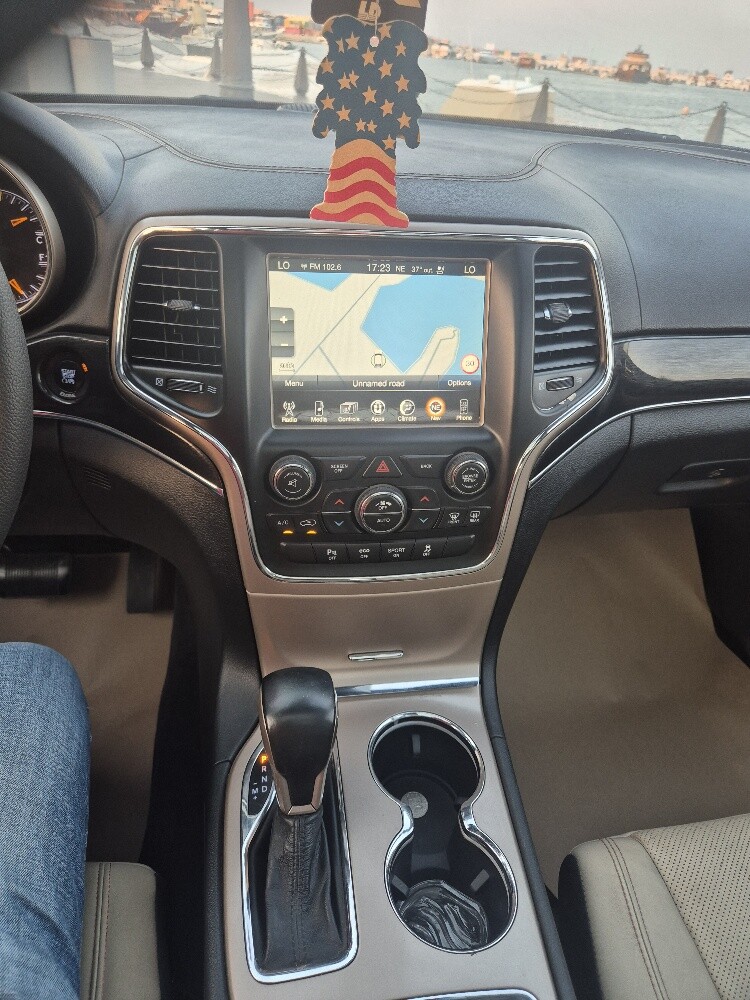 jeep Grand cherokee summet - 11