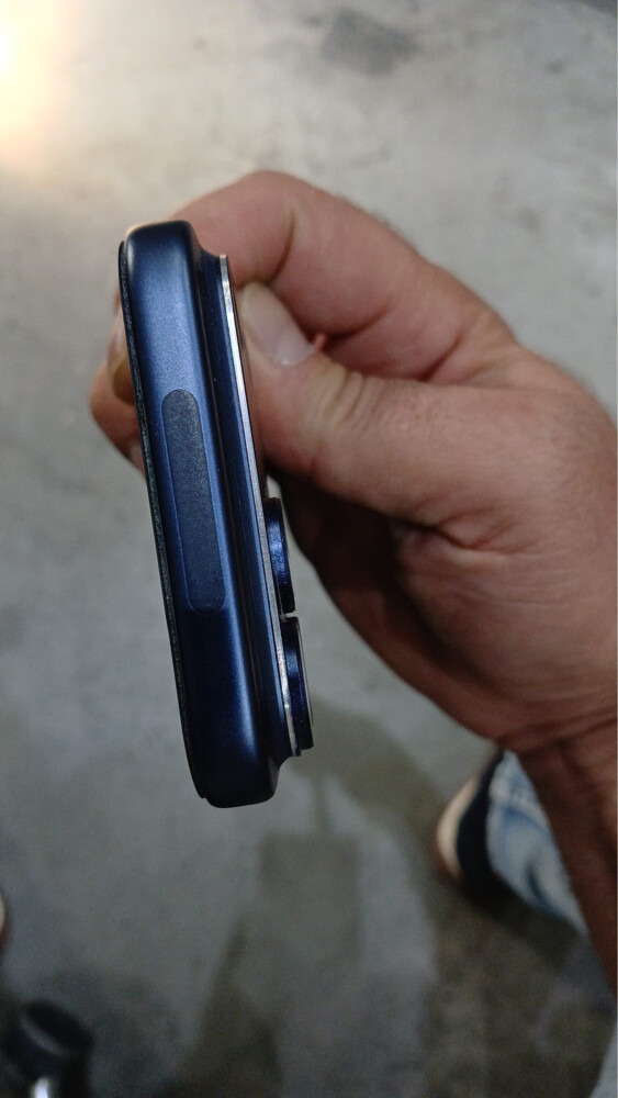 iphone 17 promax  - 6
