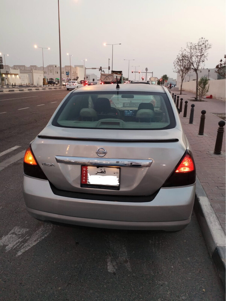 Nissan Tida 2006 - 2