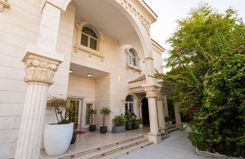 Luxury villa for sale in Muaither S - 3