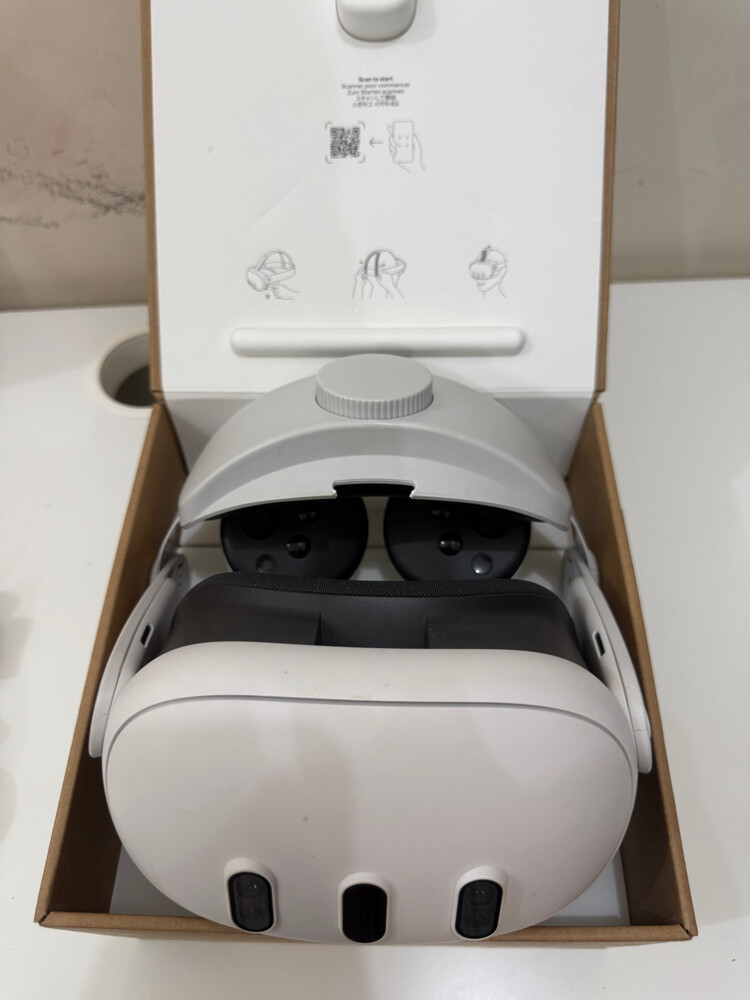VR - 1