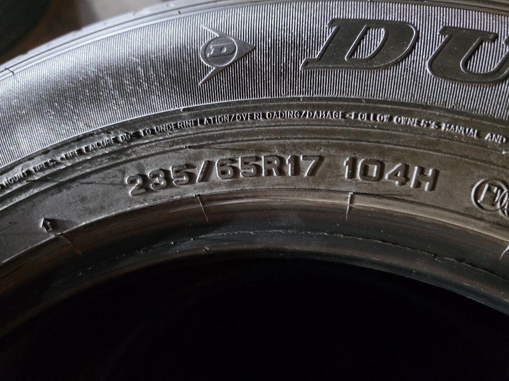 235/65/17 Dunlop Tyre - 3
