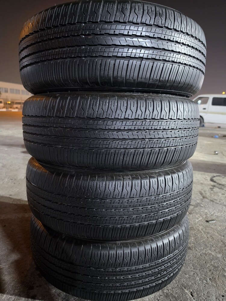 235/65/17 Dunlop Tyre - 7