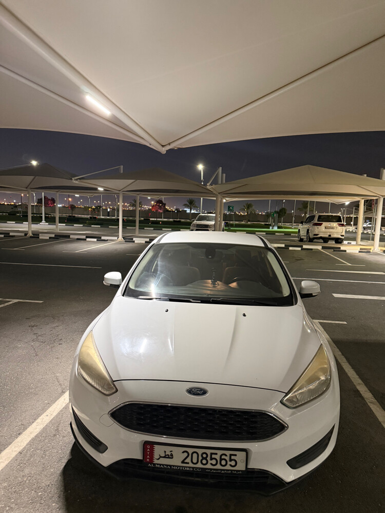 Ford focus ecoblast model 2015 good condition gear and air conditioner istimara  just buy and drive 27/06/2027  - 4
