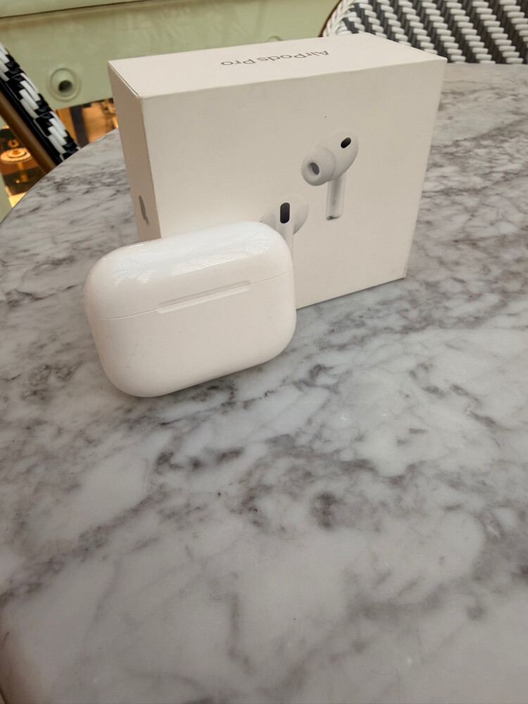 AirPods Pro 3 - 8