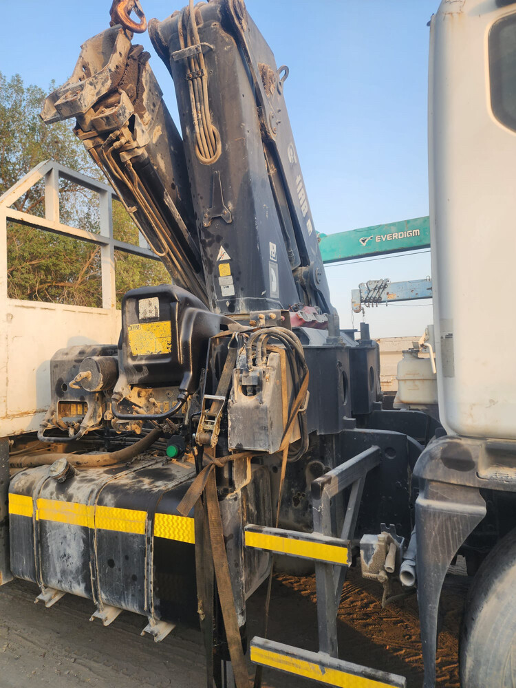  12 Ton crane + Truck - 1
