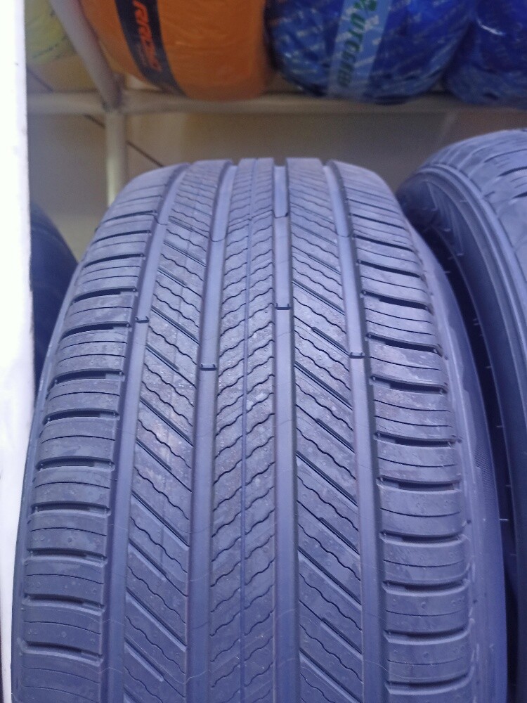 Michelin 285/65/17 - 3