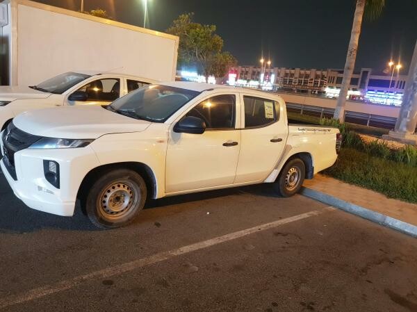 Mitsubishi L200 Pich-up 4 doors - 2