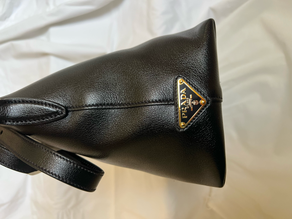 New, Original Prada Leather bag - 3