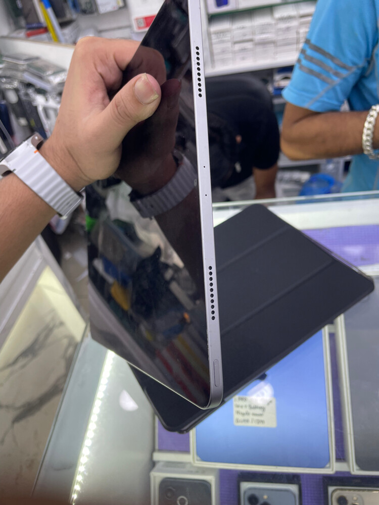 iPad Pro 12.9inches 256gb M2 6thgen - 5