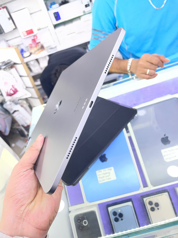 iPad Pro 12.9inches 256gb M2 6thgen - 3