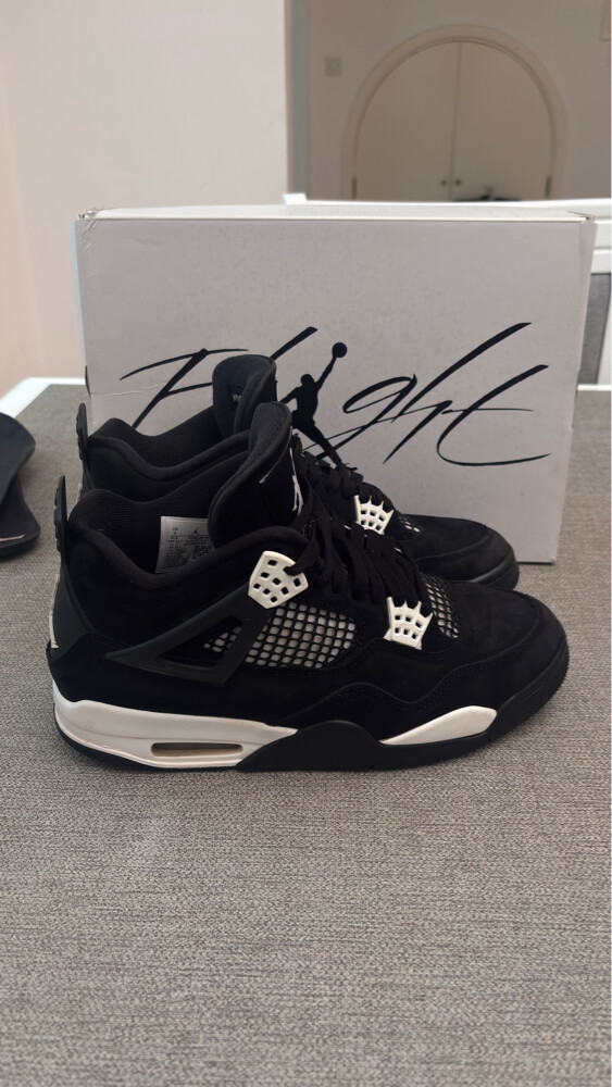 Jordan 4  - 4