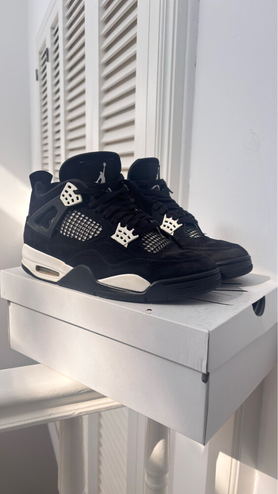Jordan 4  - 1