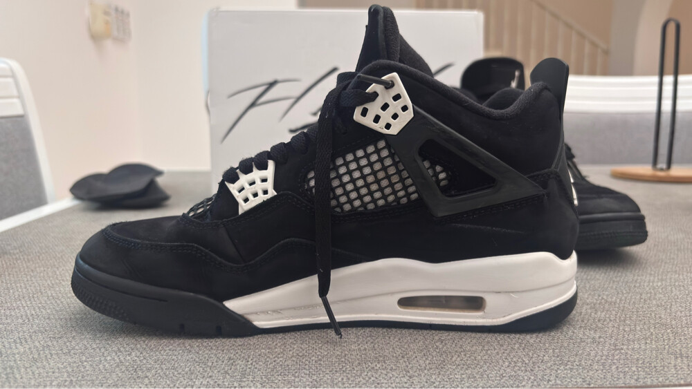 Jordan 4  - 10