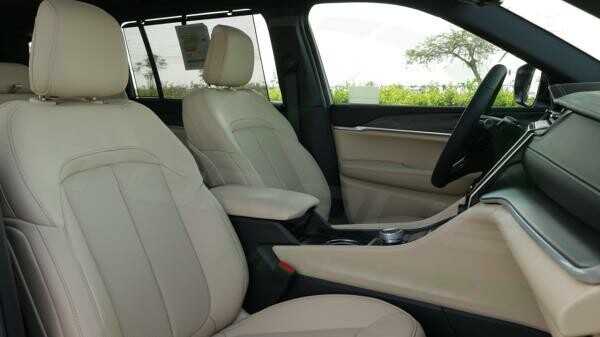 2025 Jeep Grand Cherokee L Limited - 12