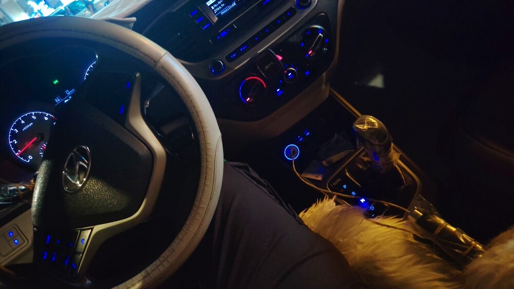 Hyundai Accent - 4