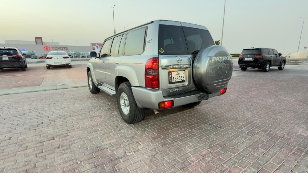 نيسان سفاري الاسطوره بحاله جيده - 4