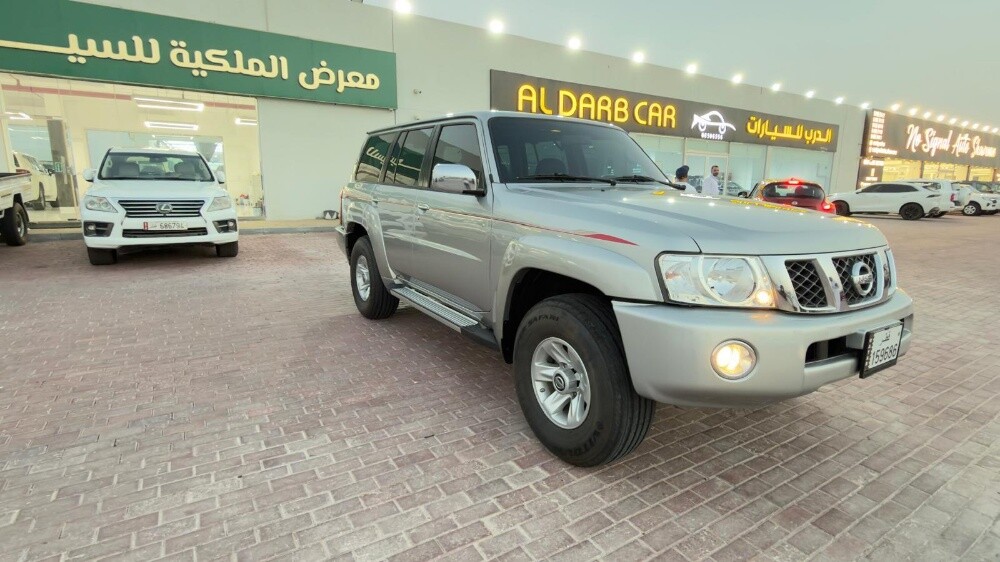 نيسان سفاري الاسطوره بحاله جيده - 2