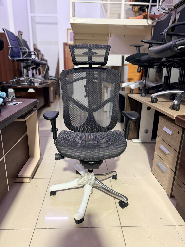 Office Desk Set/Chair/Workstation - 17