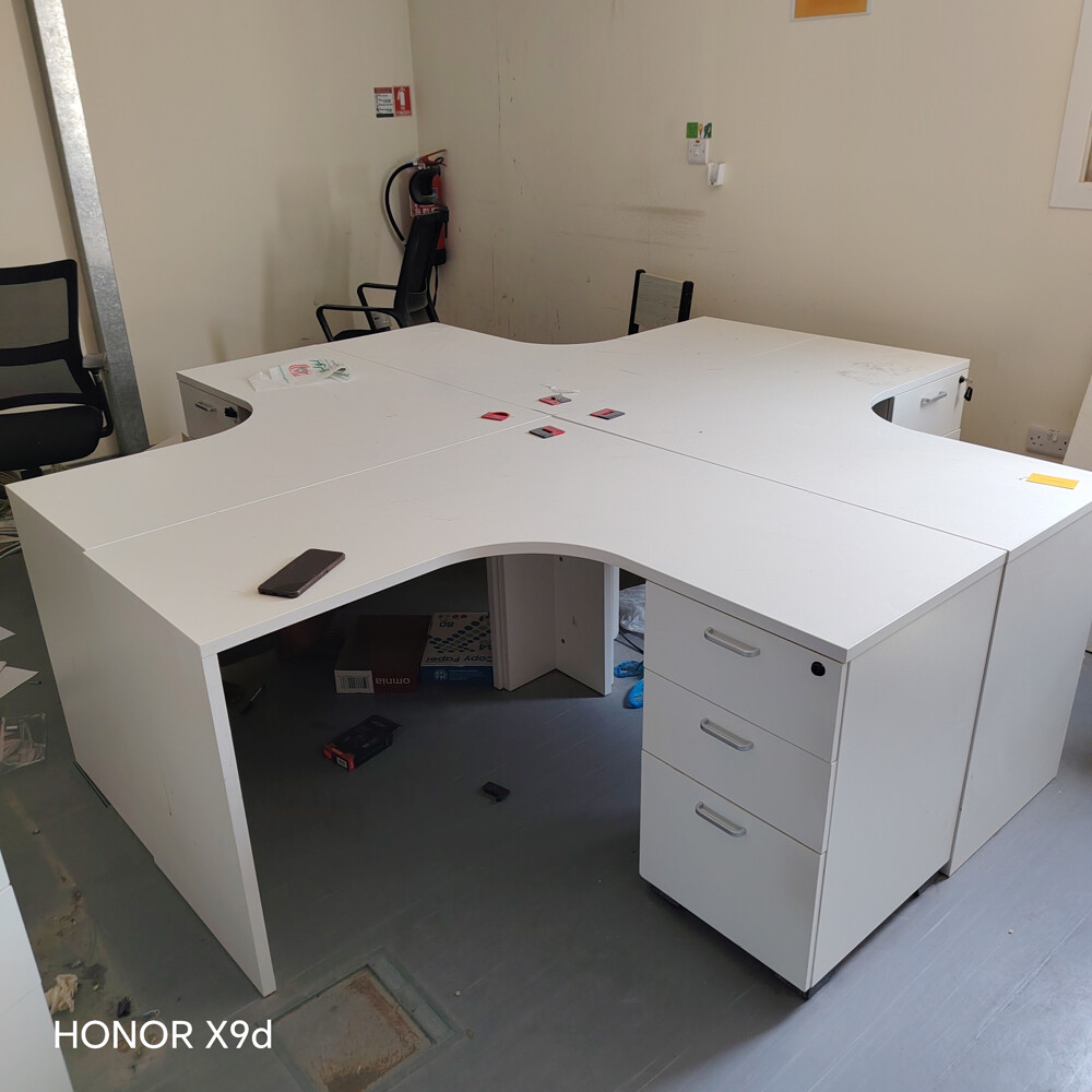 Office Desk Set/Chair/Workstation - 14