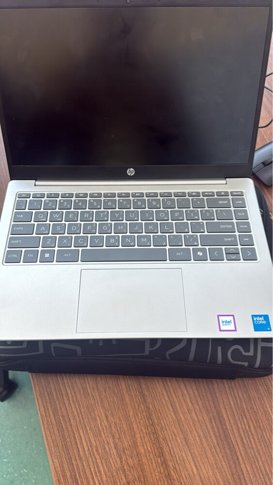 hp laptop  - 5
