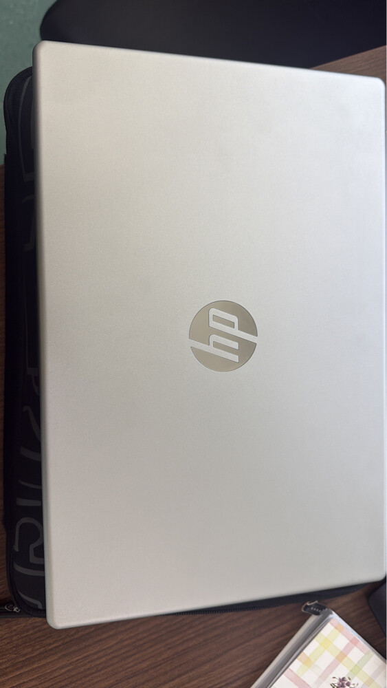 hp laptop  - 7