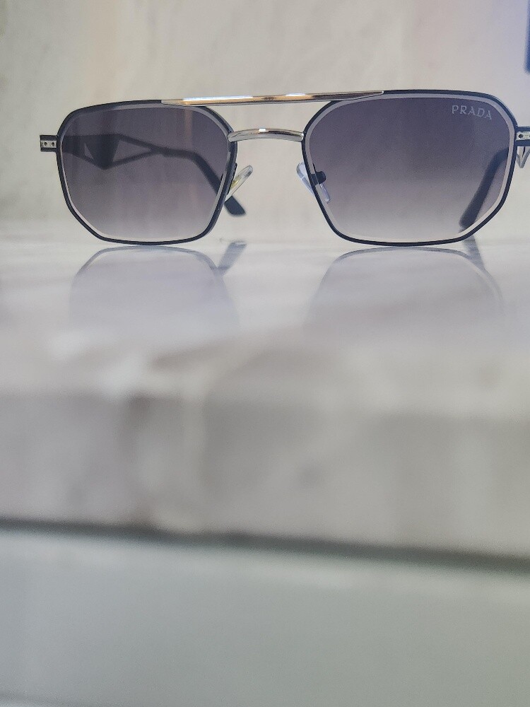 prada glass - 2