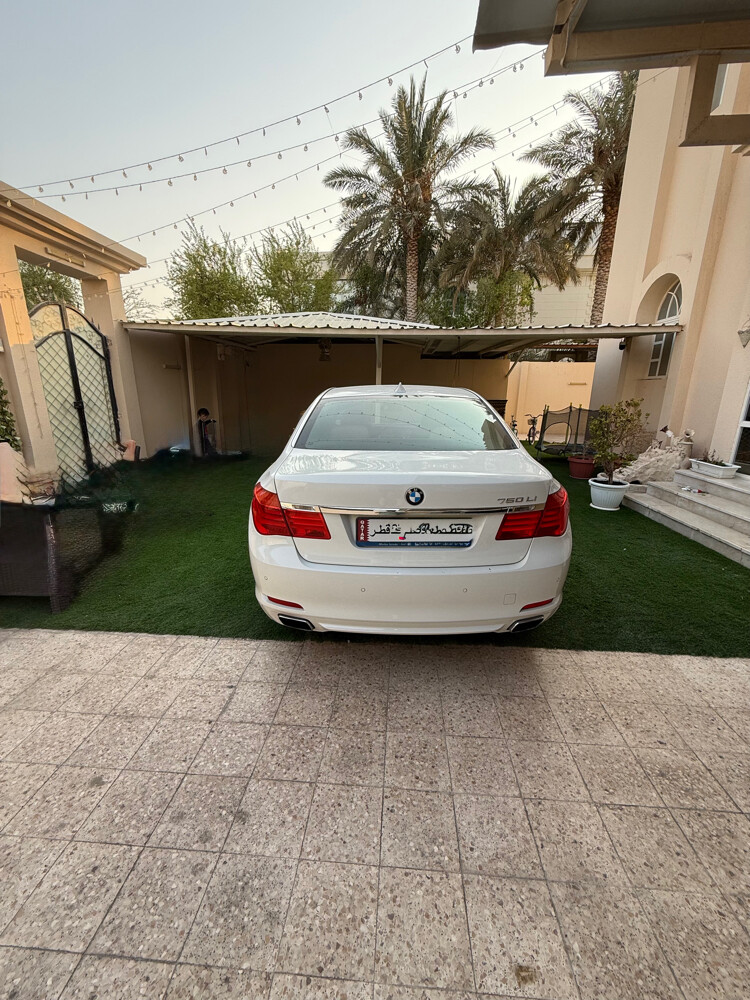 BMW 750Li - 5