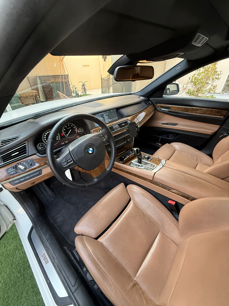 BMW 750Li - 3