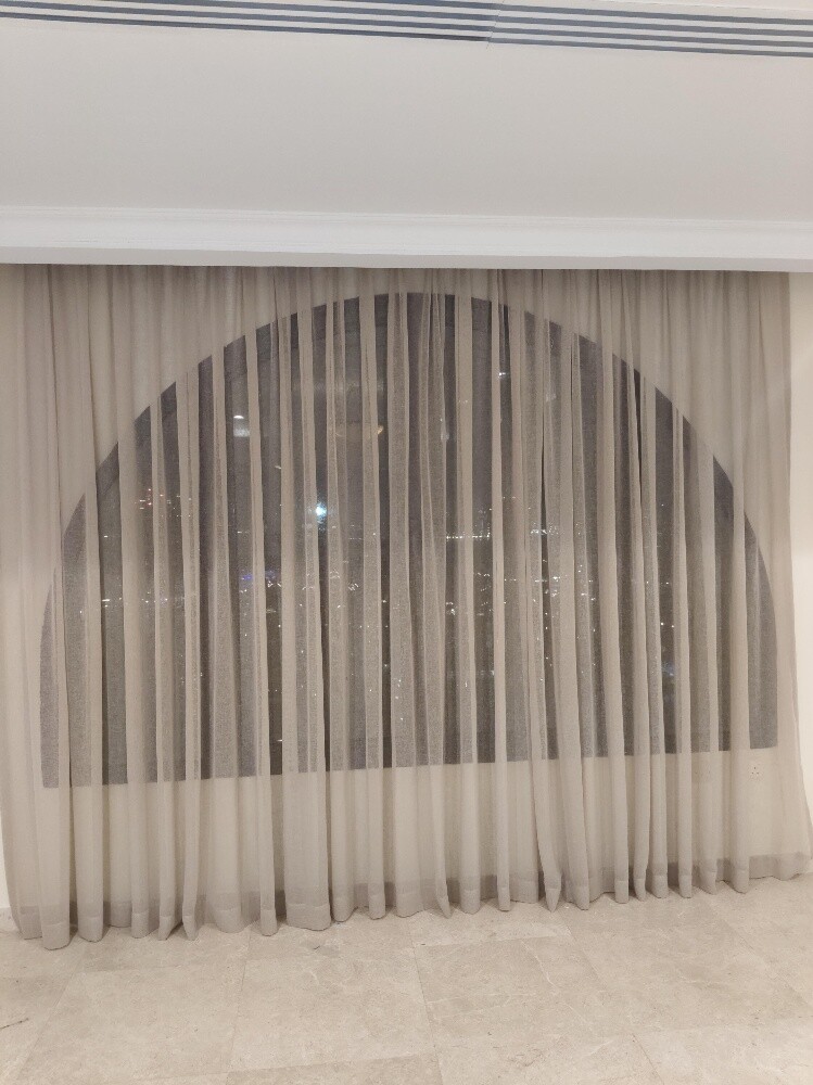 Curtain - 10