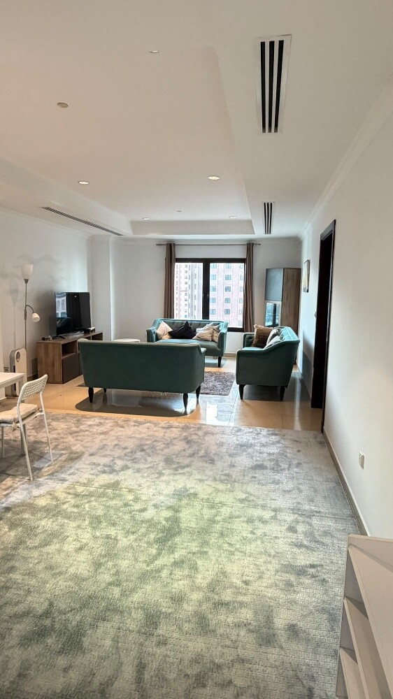 Apartment in The Pearl with a marin - 2