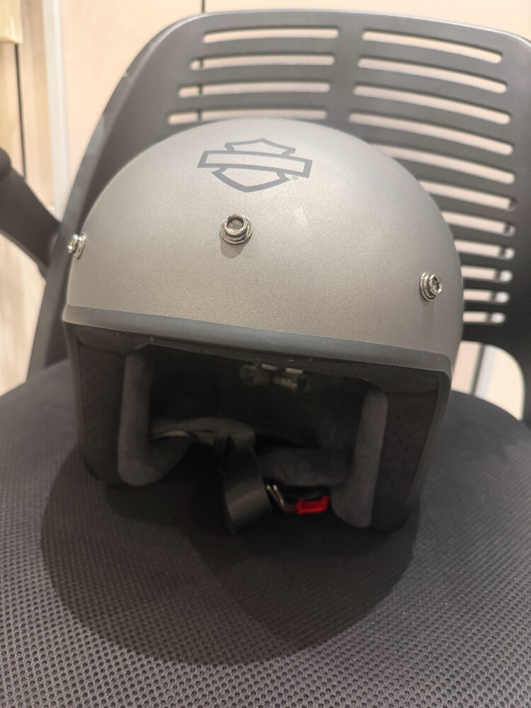 3 helmets for sale - 8
