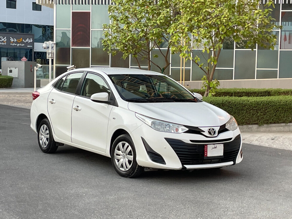 Toyota Yaris 2019 1.5 E - 12