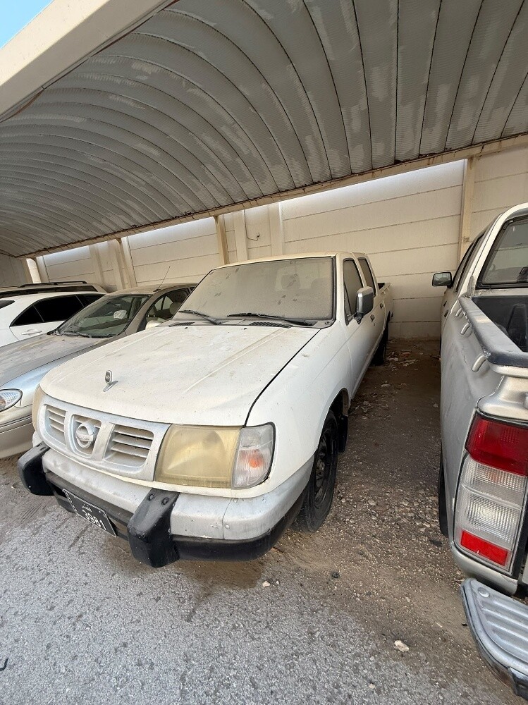 لبيع بيكم نيسان مع رقم رباعي نادر - 2