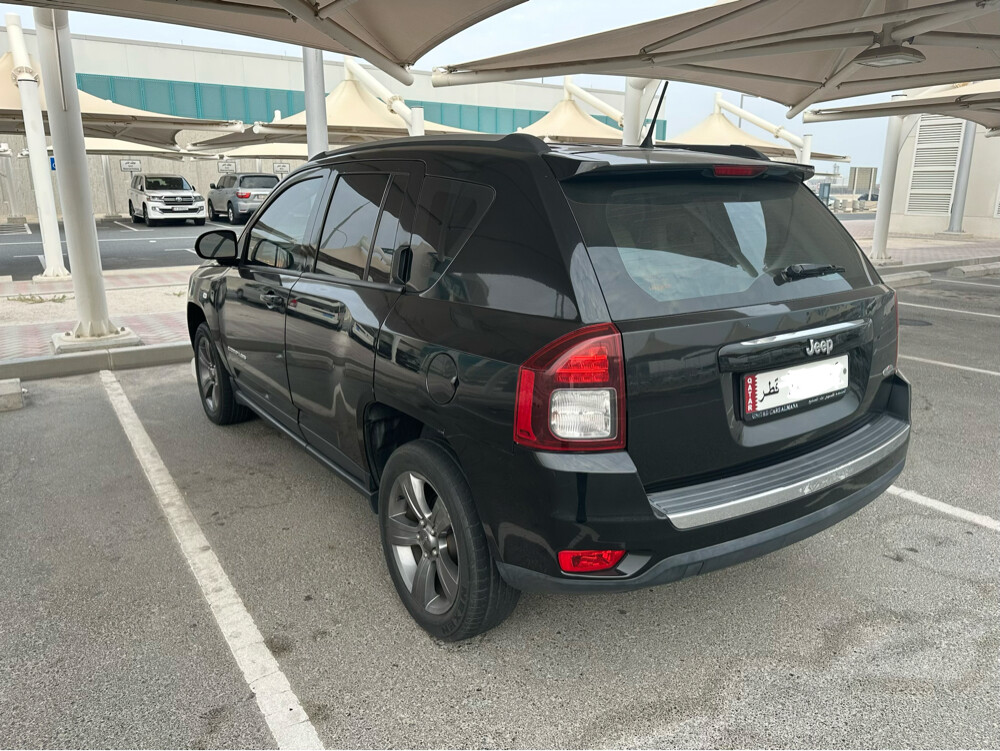 2017 Jeep Compass Low Mileage - 3
