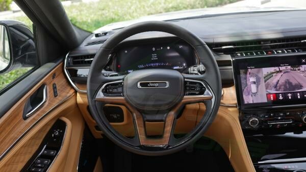 2025 Jeep Grand Cherokee Summit - 7