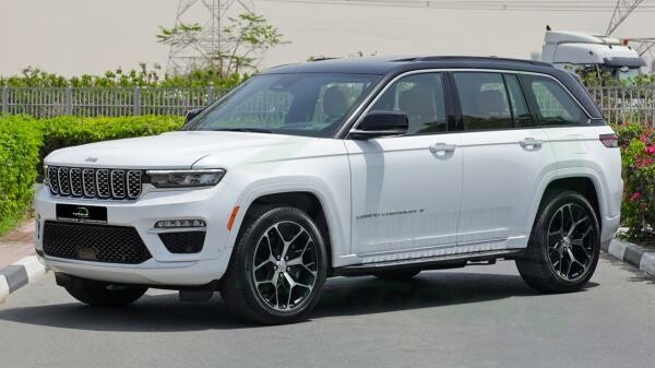 2025 Jeep Grand Cherokee Summit - 3