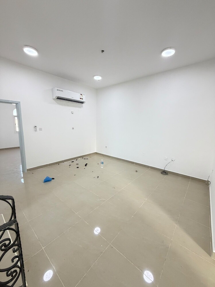 للايجار مكاتب إدارية في الخور - 2