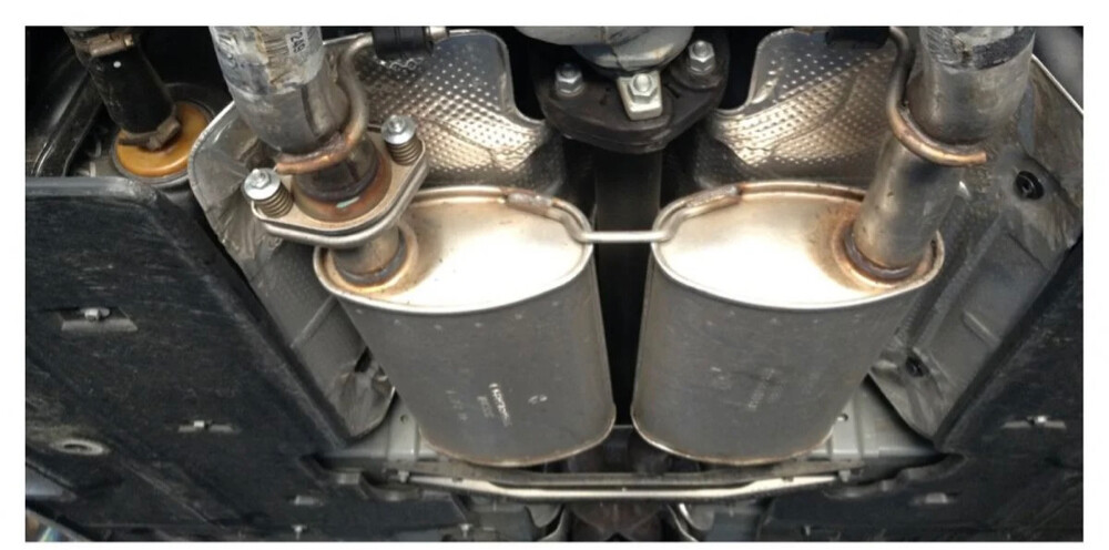 Dodge Charger mid muffler original  - 2