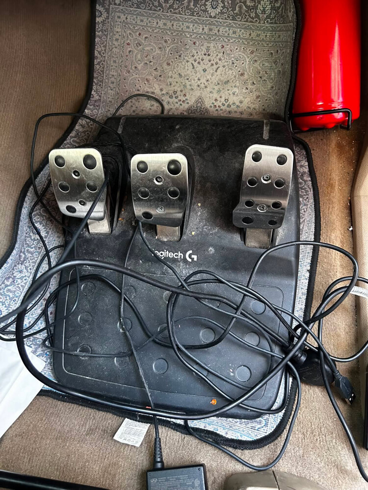 Logitech G29 - 3