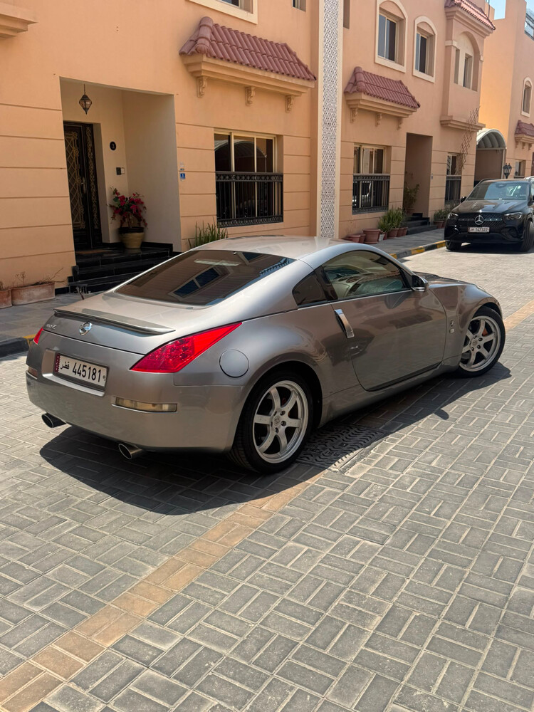 Nissan 350z  - 2