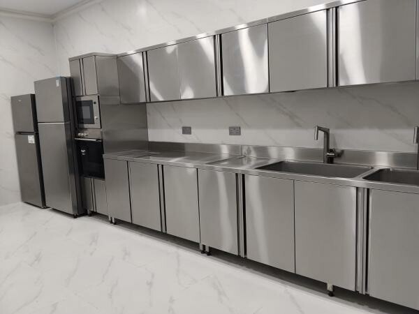 SS KITCHEN BASE & WALL CABINET - 4