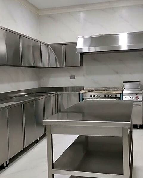 SS KITCHEN BASE & WALL CABINET - 10