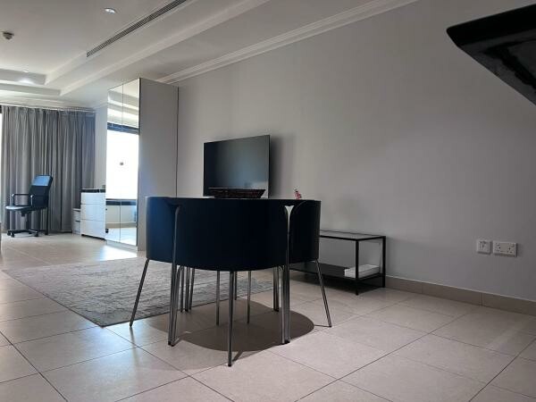 Chic Studio | Porto | Bills In - 4