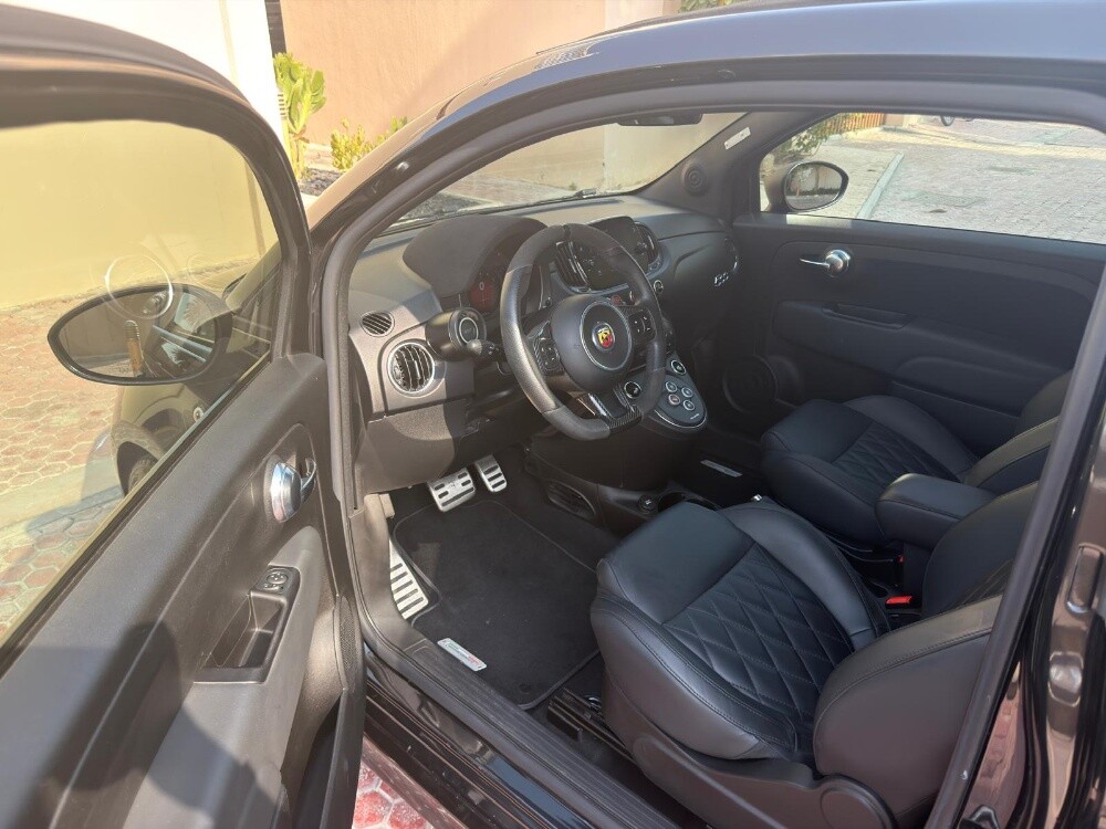 Abarth 695C (Cabrio) Model oct 2024 - 10