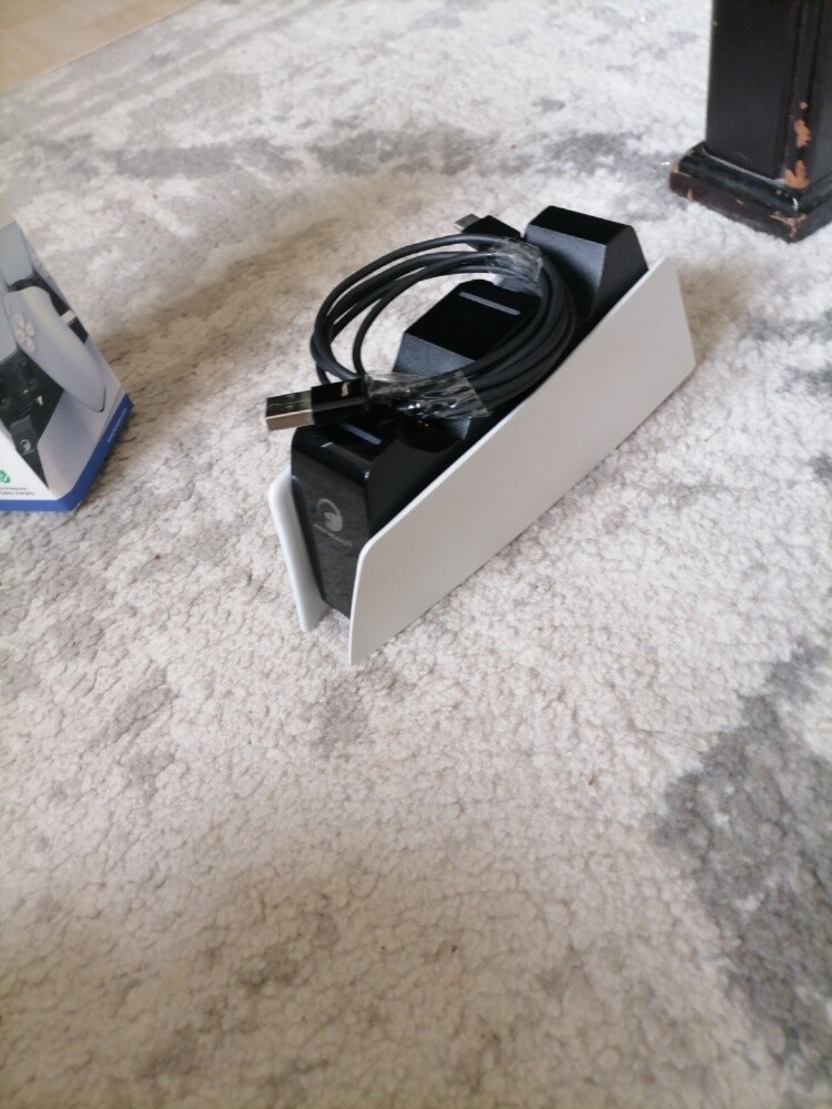 Charging base for playstation - 2