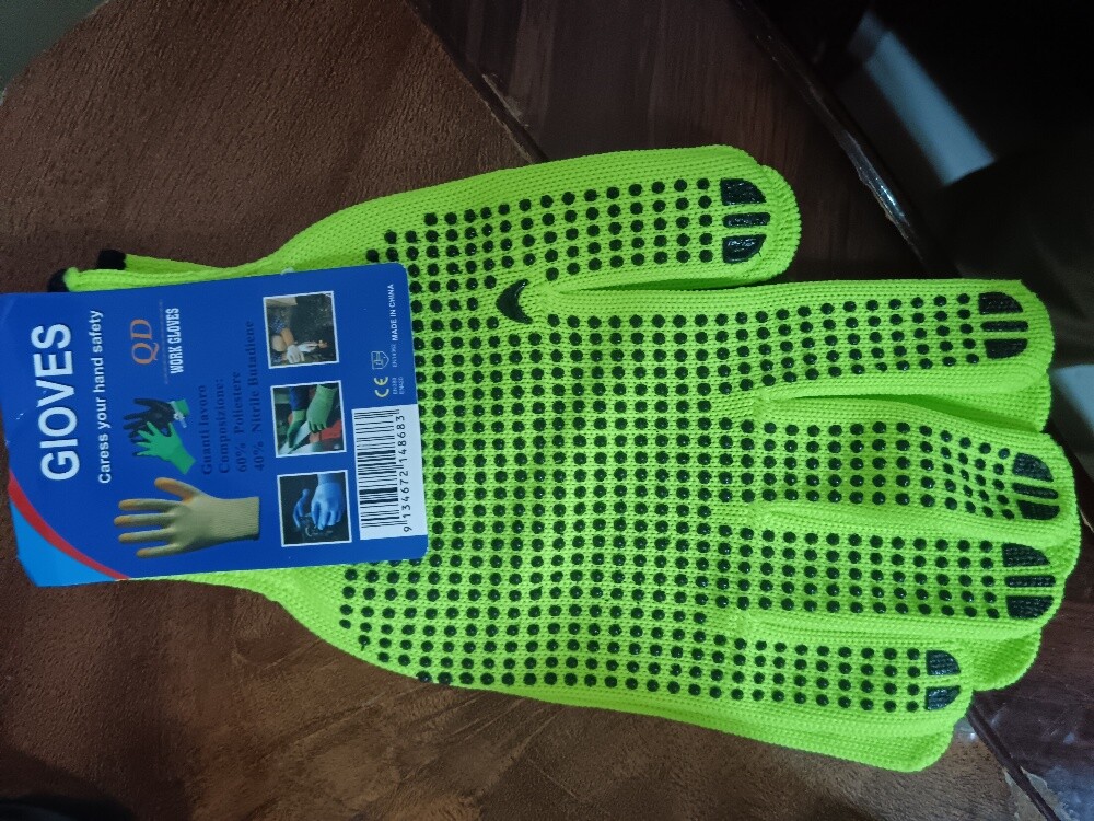 Brand new safety gloves available - 1