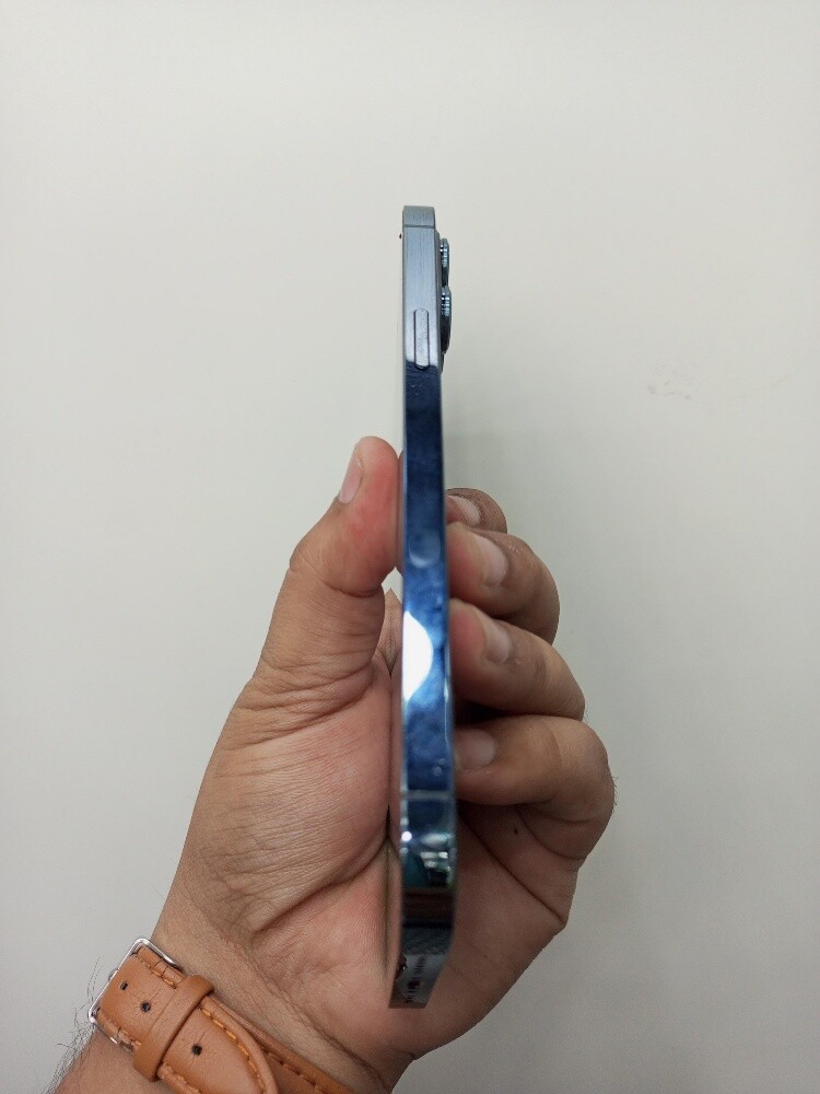 iphone 12 PM - 5