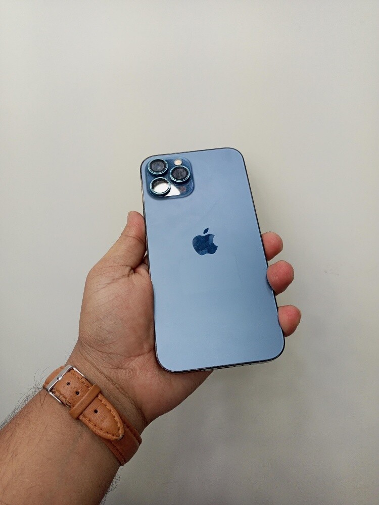 iphone 12 PM - 3