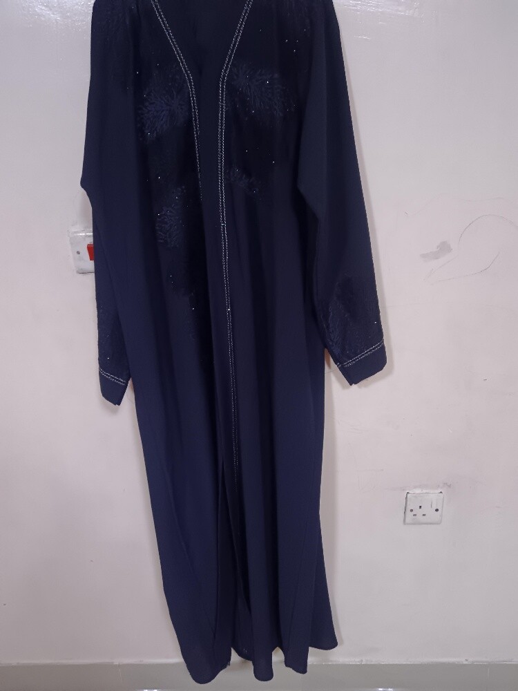 للبيع عباية - 2